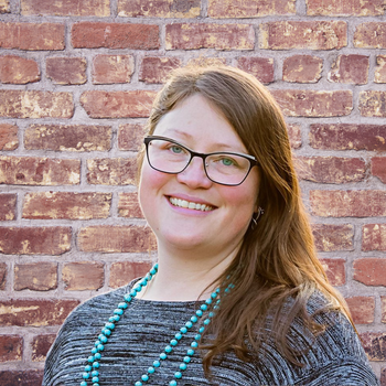 Portrait of Lauren Fredrickson, Broker Associate, ABR®, CRS